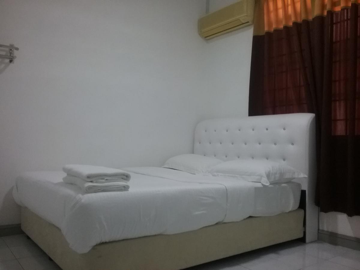 سيبانغ Anjung Homestay المظهر الخارجي الصورة